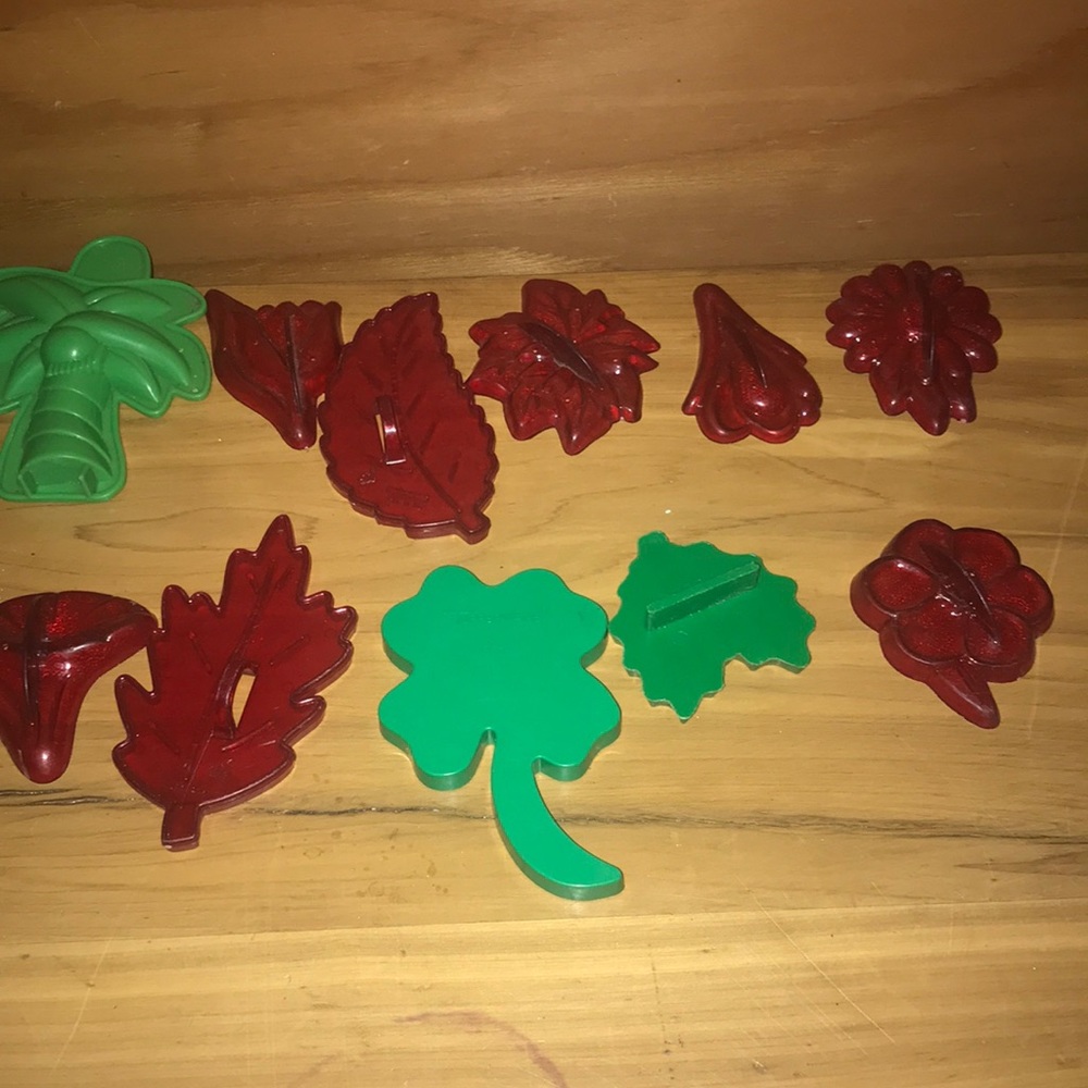 Hi this a 11 piece play doh set